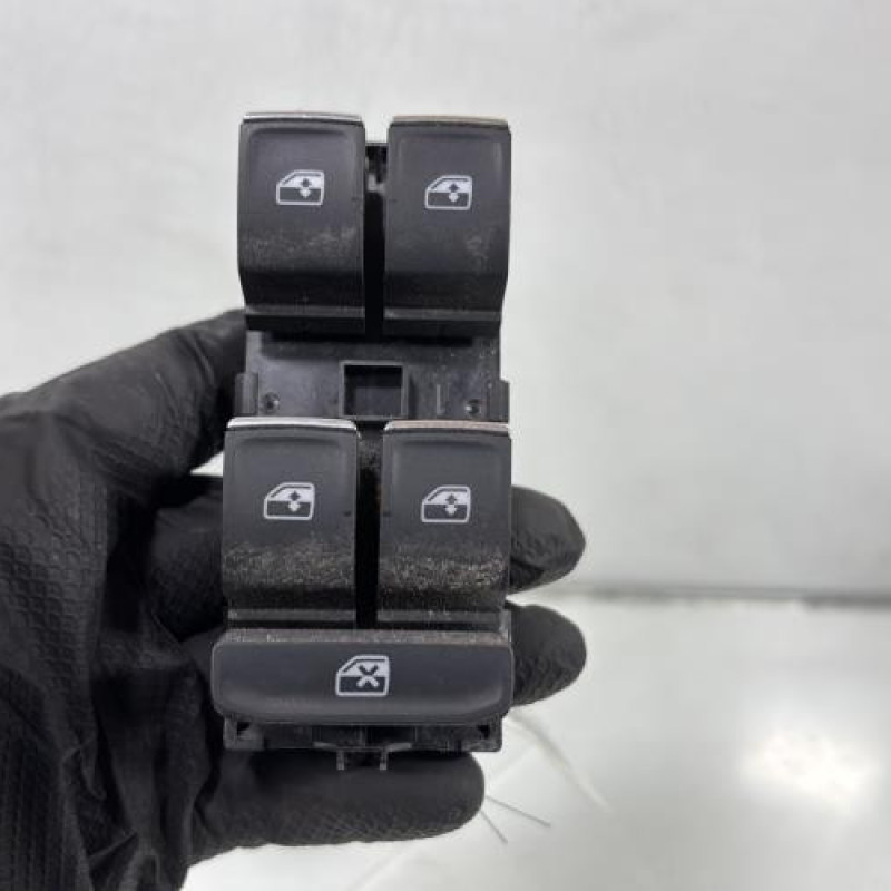 Interrupteur de leve vitre avant gauche VOLKSWAGEN TOURAN 3 Photo n°1