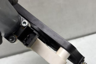 Leve vitre electrique avant droit VOLKSWAGEN GOLF 7