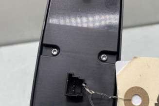 Interrupteur de leve vitre avant gauche MERCEDES CLASSE A 169