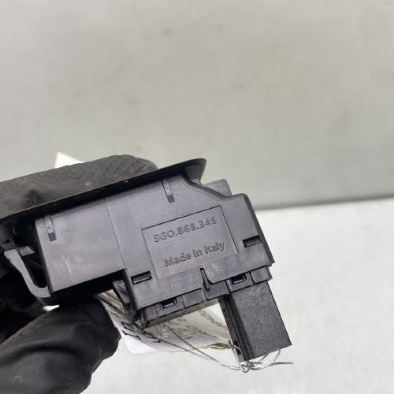 Interrupteur de leve vitre arriere droit VOLKSWAGEN GOLF 7 Photo n°4