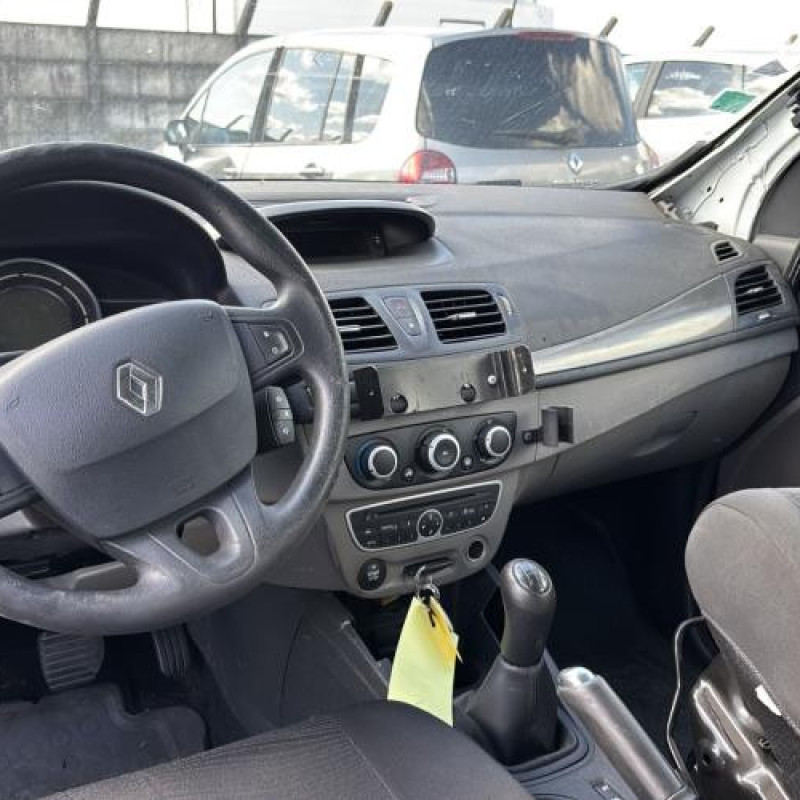 Interrupteur de leve vitre avant gauche RENAULT MEGANE 3 Photo n°17