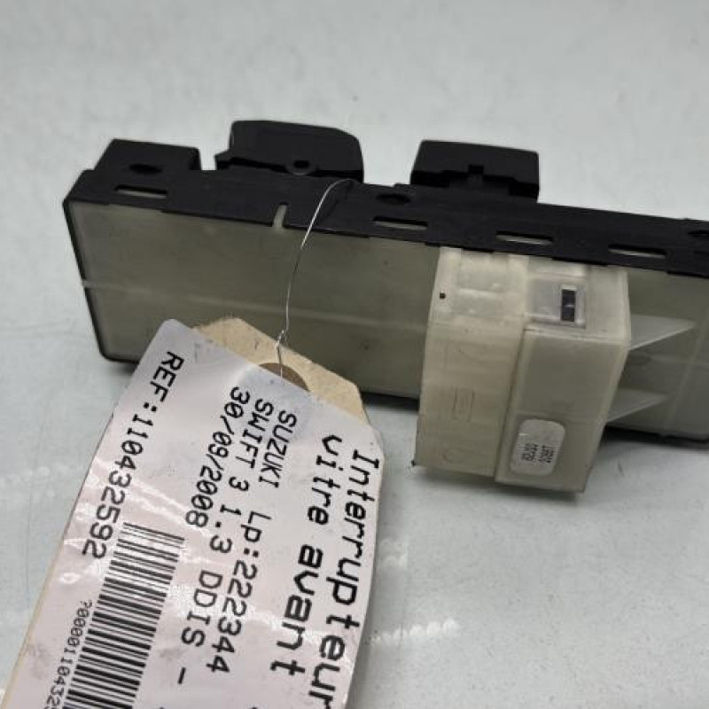 Interrupteur de leve vitre avant gauche SUZUKI SWIFT 3 Photo n°2