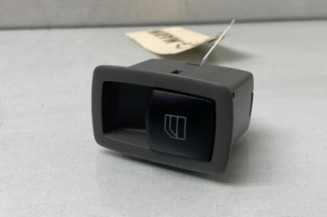 Interrupteur de leve vitre arriere droit MERCEDES CLASSE R 251 Photo n°1