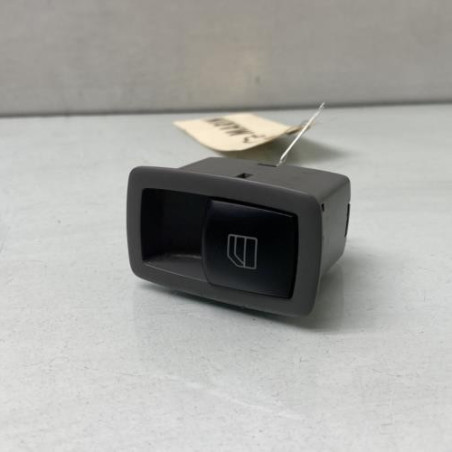 Interrupteur de leve vitre arriere droit MERCEDES CLASSE R 251 Photo n°1