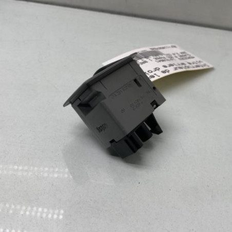 Interrupteur de leve vitre arriere droit MERCEDES CLASSE R 251