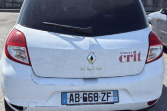 Pare choc arriere RENAULT CLIO 3