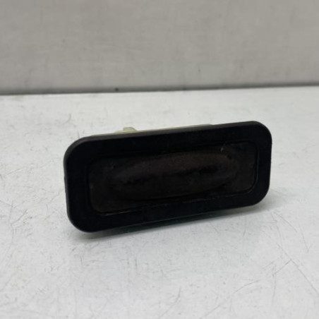 Bouton de coffre RENAULT CLIO 3 Photo n°1