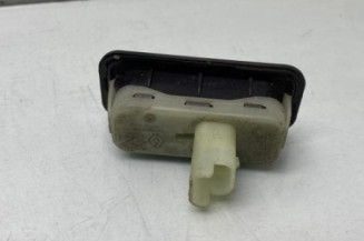 Bouton de coffre RENAULT CLIO 3
