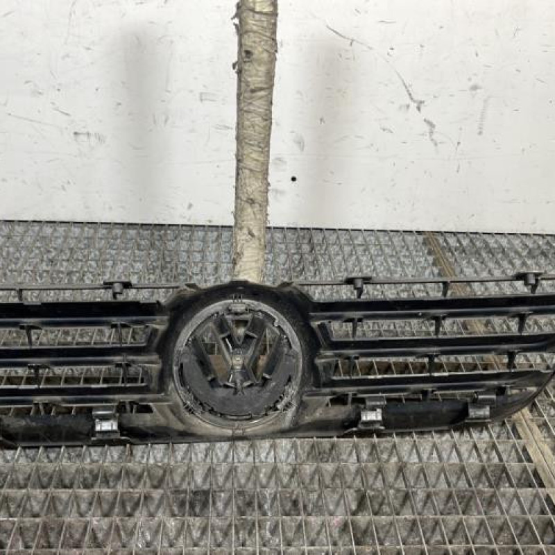 Calandre VOLKSWAGEN POLO 4 Photo n°4