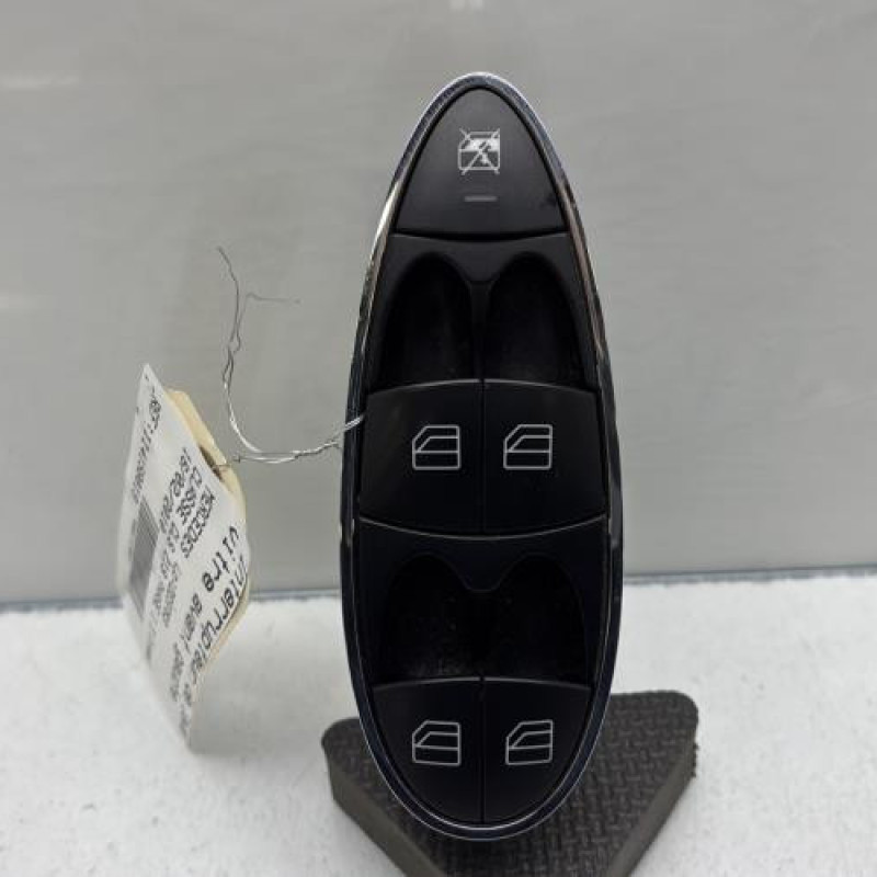 Interrupteur de leve vitre avant gauche MERCEDES CLASSE CLS 219 Photo n°1