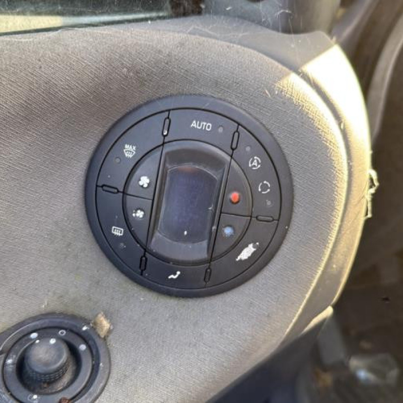 Interrupteur de leve vitre arriere droit RENAULT ESPACE 4 Photo n°12