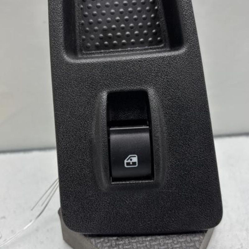 Interrupteur de leve vitre avant droit FIAT GRANDE PUNTO Photo n°2