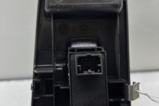 Interrupteur de leve vitre avant droit FIAT GRANDE PUNTO