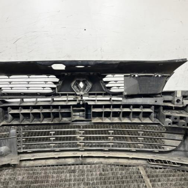 Pare choc avant RENAULT CLIO 2 Photo n°5