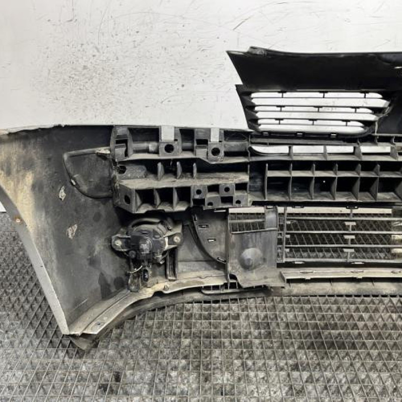 Pare choc avant RENAULT CLIO 2 Photo n°6