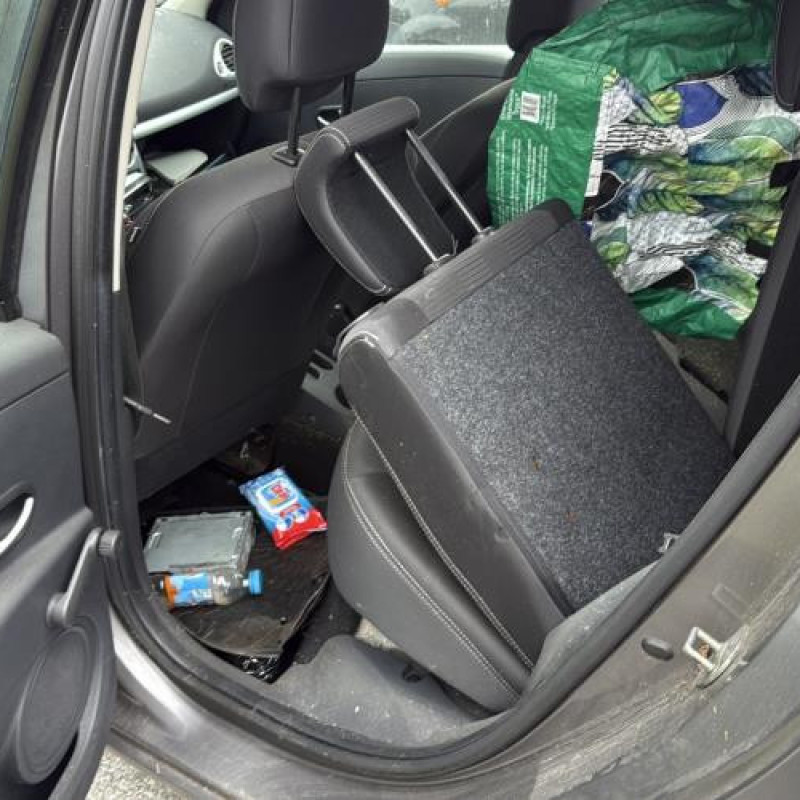 Interrupteur de leve vitre avant droit RENAULT CLIO 3 Photo n°20