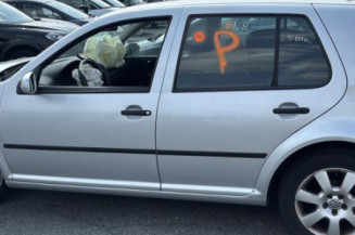 Plage arriere VOLKSWAGEN GOLF 4