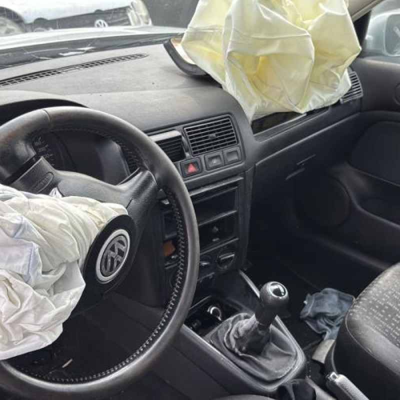 Plage arriere VOLKSWAGEN GOLF 4 Photo n°17