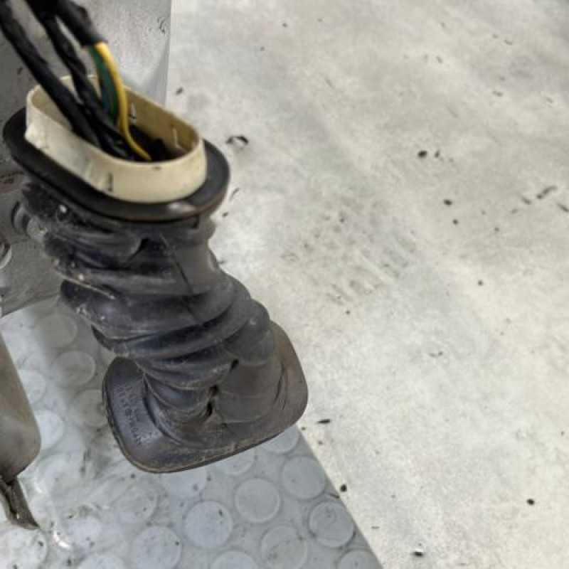 Porte avant droit VOLKSWAGEN FOX Photo n°4