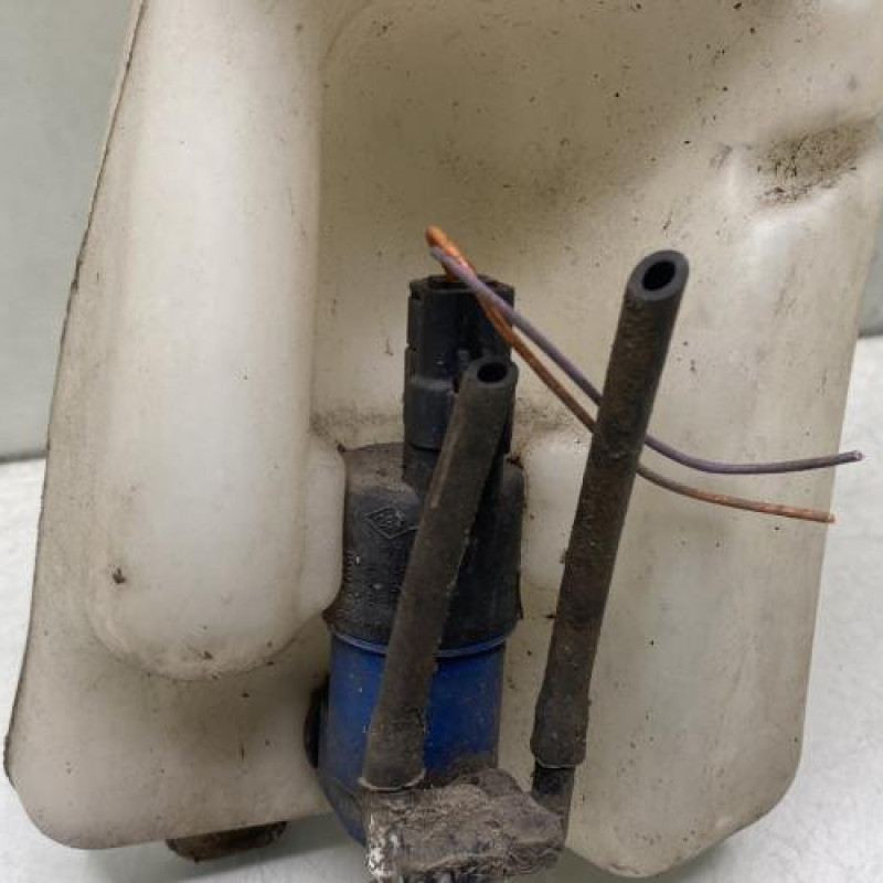 Vase de lave glace RENAULT CLIO 3 Photo n°4