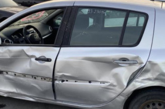 Vase de lave glace RENAULT CLIO 3