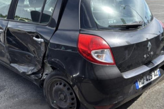 Vase de lave glace RENAULT CLIO 3