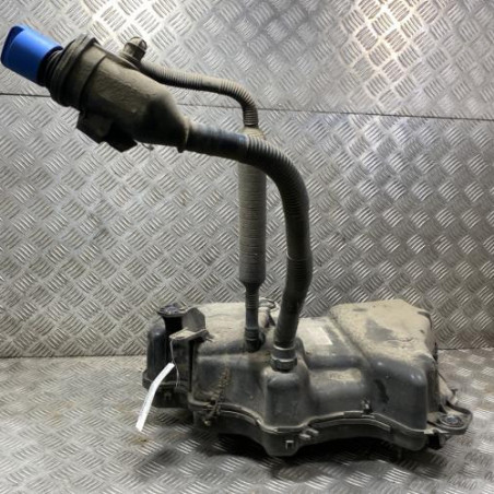 Reservoir AdBlue VOLKSWAGEN TOURAN 3 Photo n°1