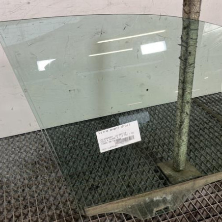 Vitre avant droit VOLKSWAGEN POLO 4