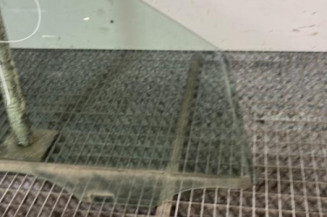 Vitre avant droit VOLKSWAGEN POLO 4