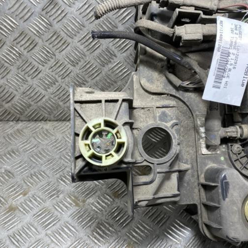 Reservoir AdBlue PEUGEOT 308 2 Photo n°4