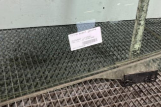 Vitre avant gauche VOLKSWAGEN FOX