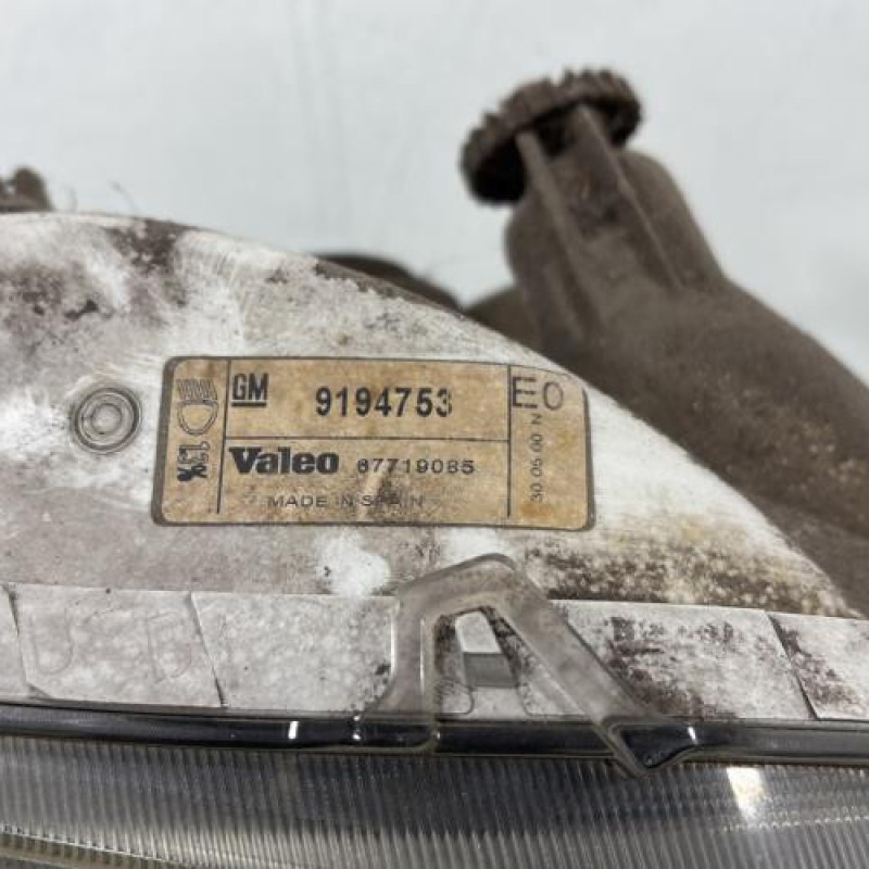 Optique avant principal droit (feux)(phare) OPEL AGILA A Photo n°4