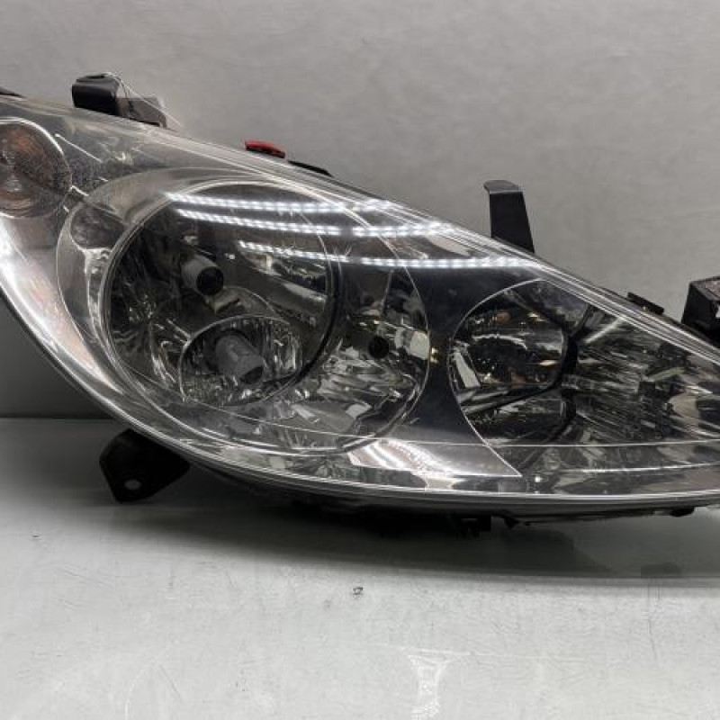 Optique avant principal droit (feux)(phare) PEUGEOT 307 Photo n°1