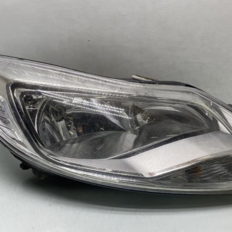 Optique avant principal droit (feux)(phare) FORD FOCUS 3 Photo n°1