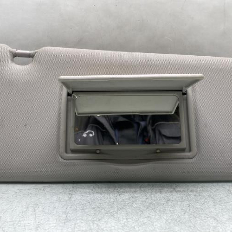 Pare soleil droit RENAULT CLIO 4 Photo n°1