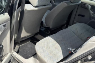 Optique avant secondaire droit (feux)(clignotant) VOLKSWAGEN GOLF 3