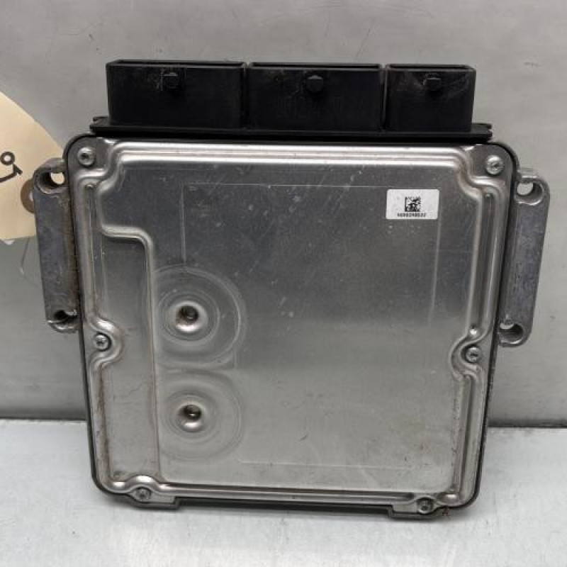 Calculateur moteur DACIA LOGAN MCV 2 Photo n°4