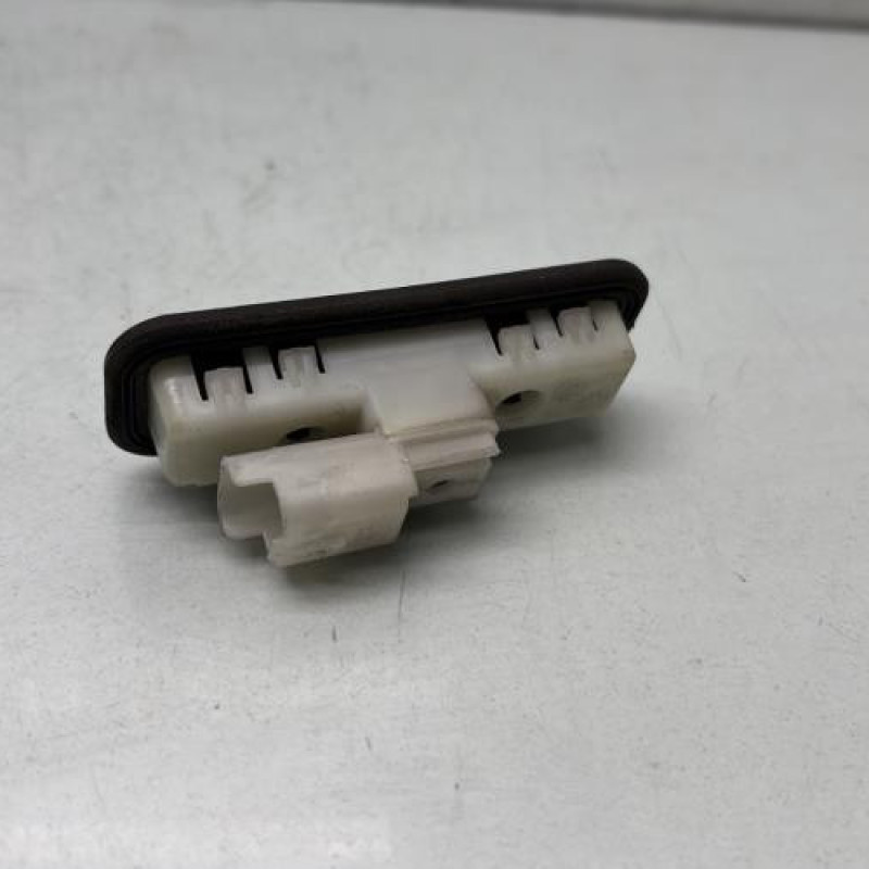 Bouton de coffre PEUGEOT 3008 1 Photo n°2