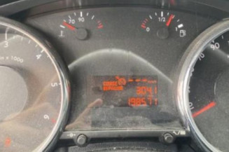 Bouton de coffre PEUGEOT 3008 1