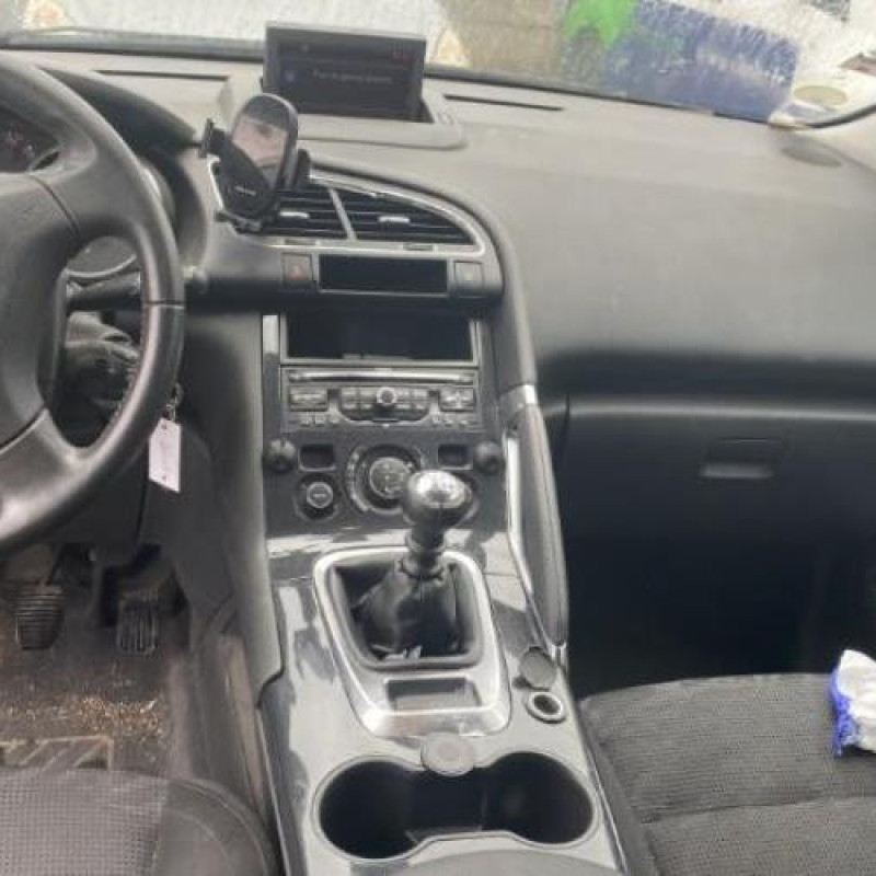 Bouton de coffre PEUGEOT 3008 1 Photo n°20