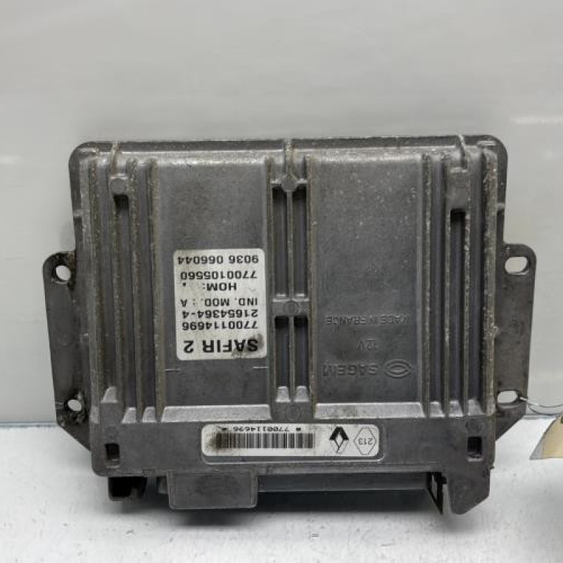 Calculateur moteur RENAULT TWINGO 1 Photo n°1