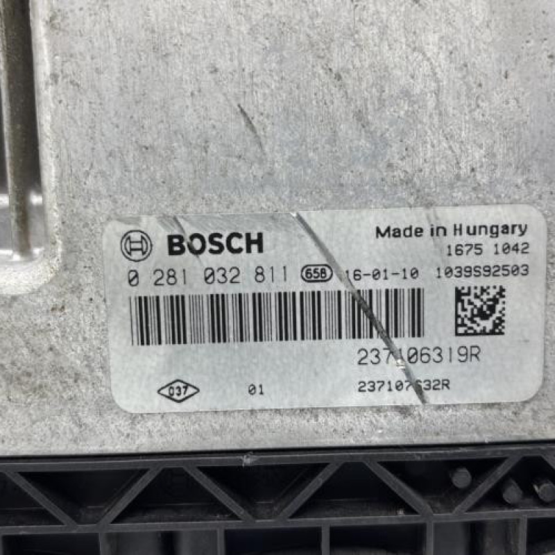 Calculateur moteur DACIA LOGAN MCV 2 Photo n°2