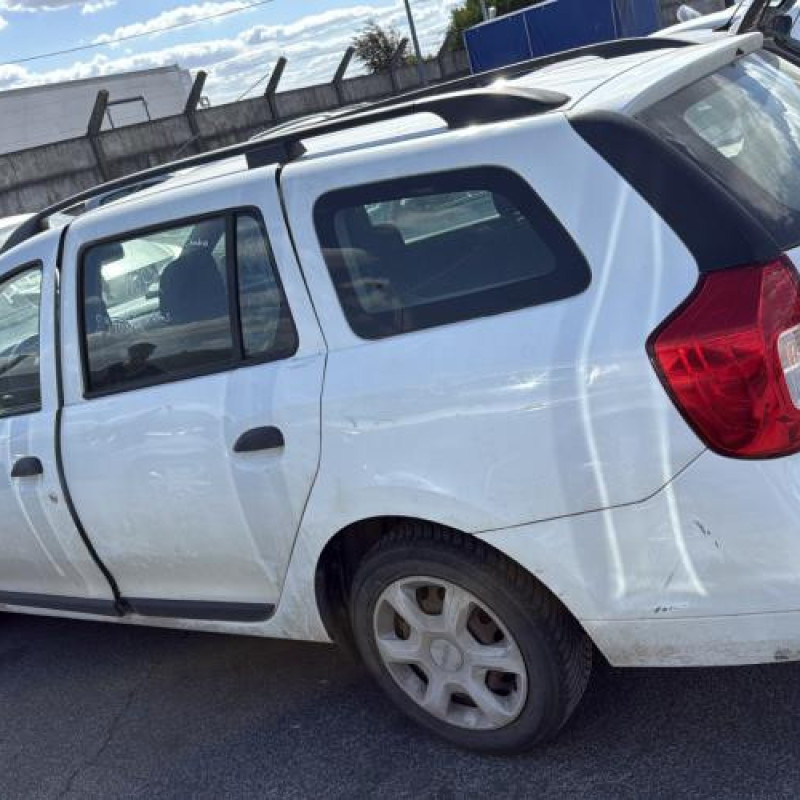 Calculateur moteur DACIA LOGAN MCV 2 Photo n°10