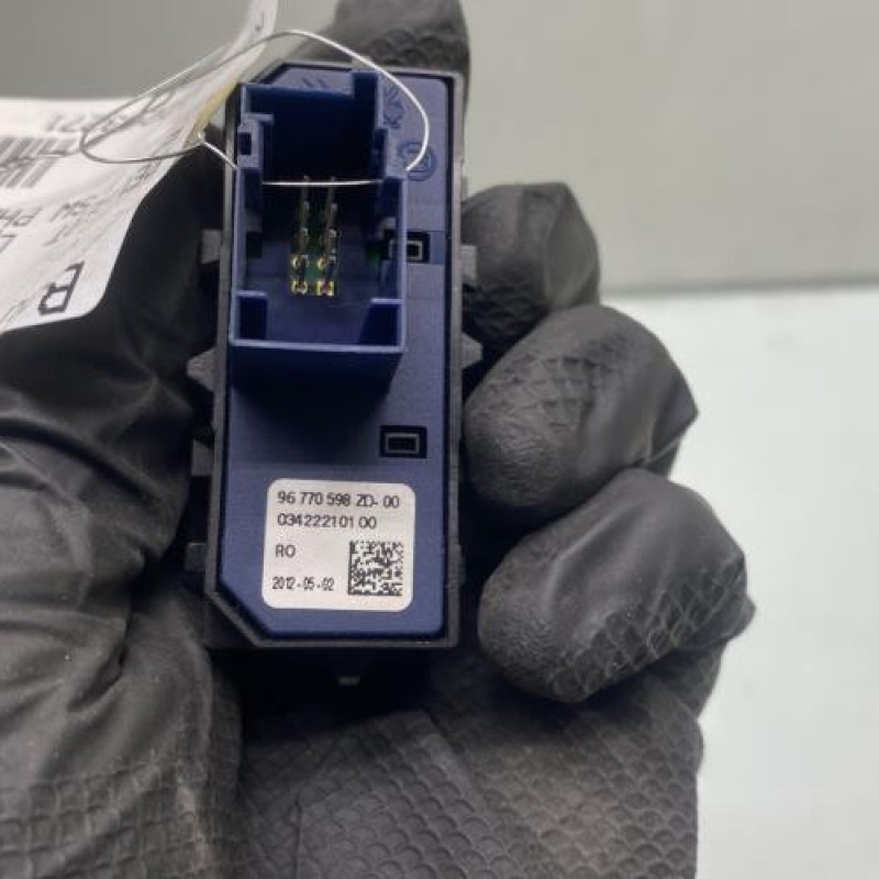 Bouton/Interrupteur PEUGEOT 508 1 SW Photo n°4