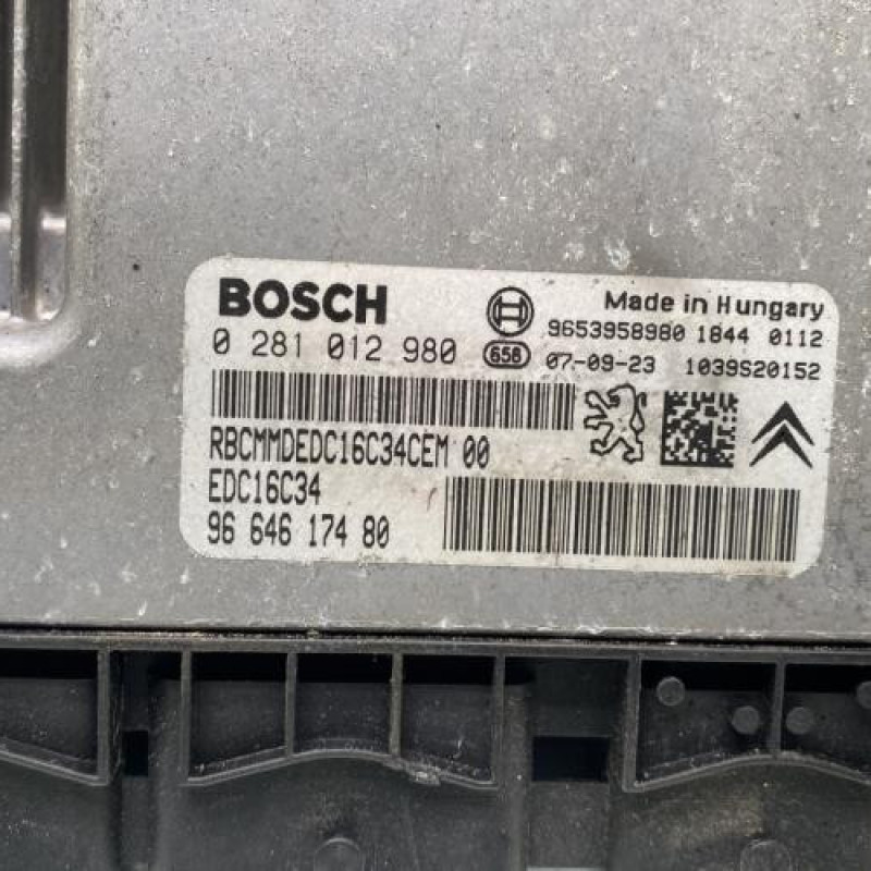 Calculateur moteur CITROEN C4 GRAND PICASSO 1 Photo n°2