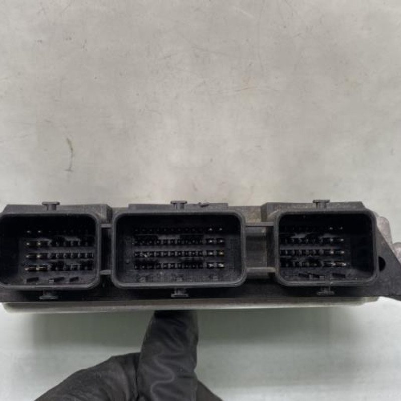 Calculateur moteur CITROEN C4 GRAND PICASSO 1 Photo n°3