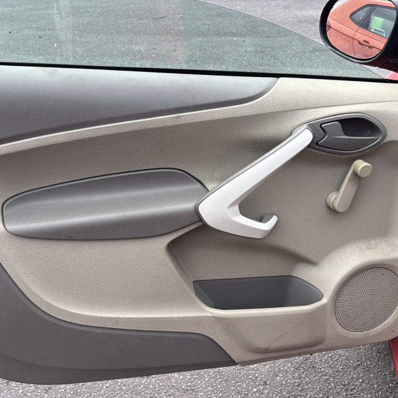 FORD KA 2 PHASE 2 1.2i - 8V Photo n°9