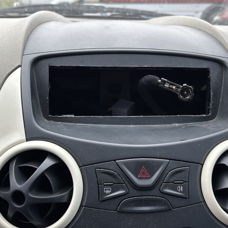 FORD KA 2 PHASE 2 1.2i - 8V Photo n°16