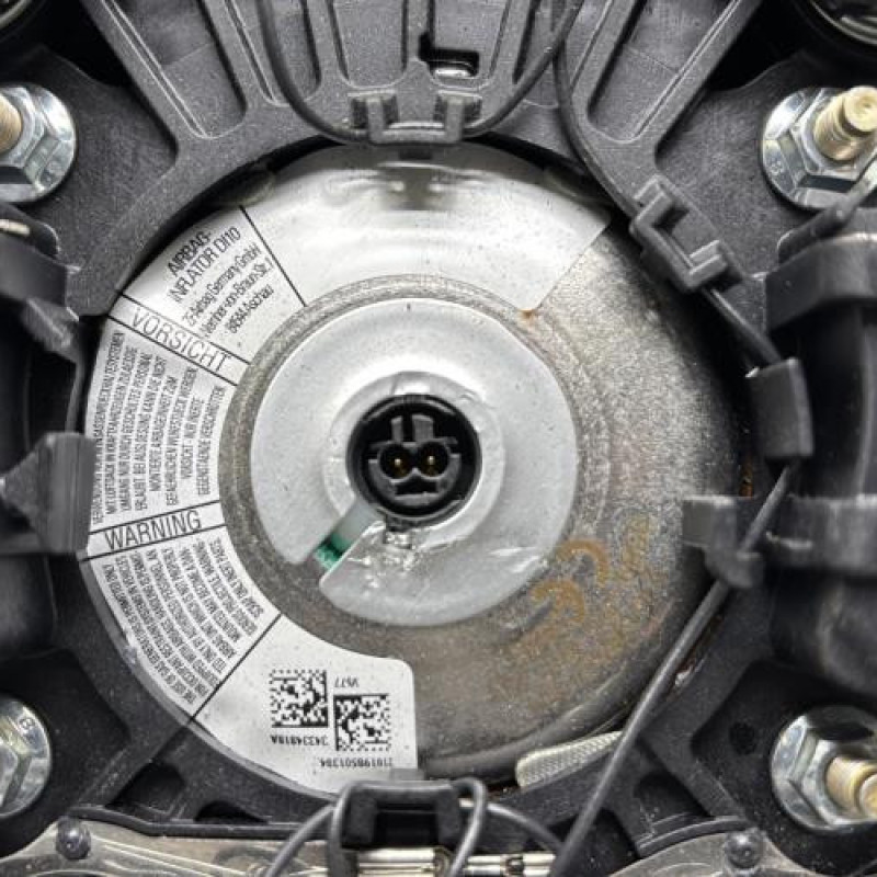 Air bag conducteur DACIA SANDERO 3 Photo n°4