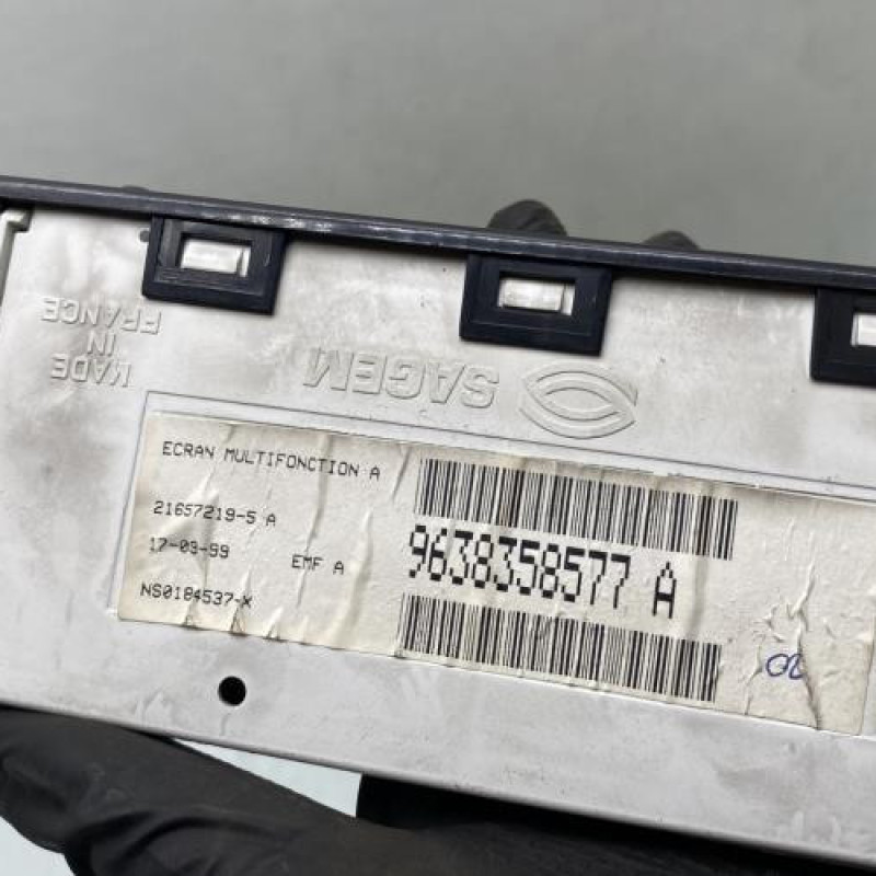 Afficheur PEUGEOT 406 Photo n°4